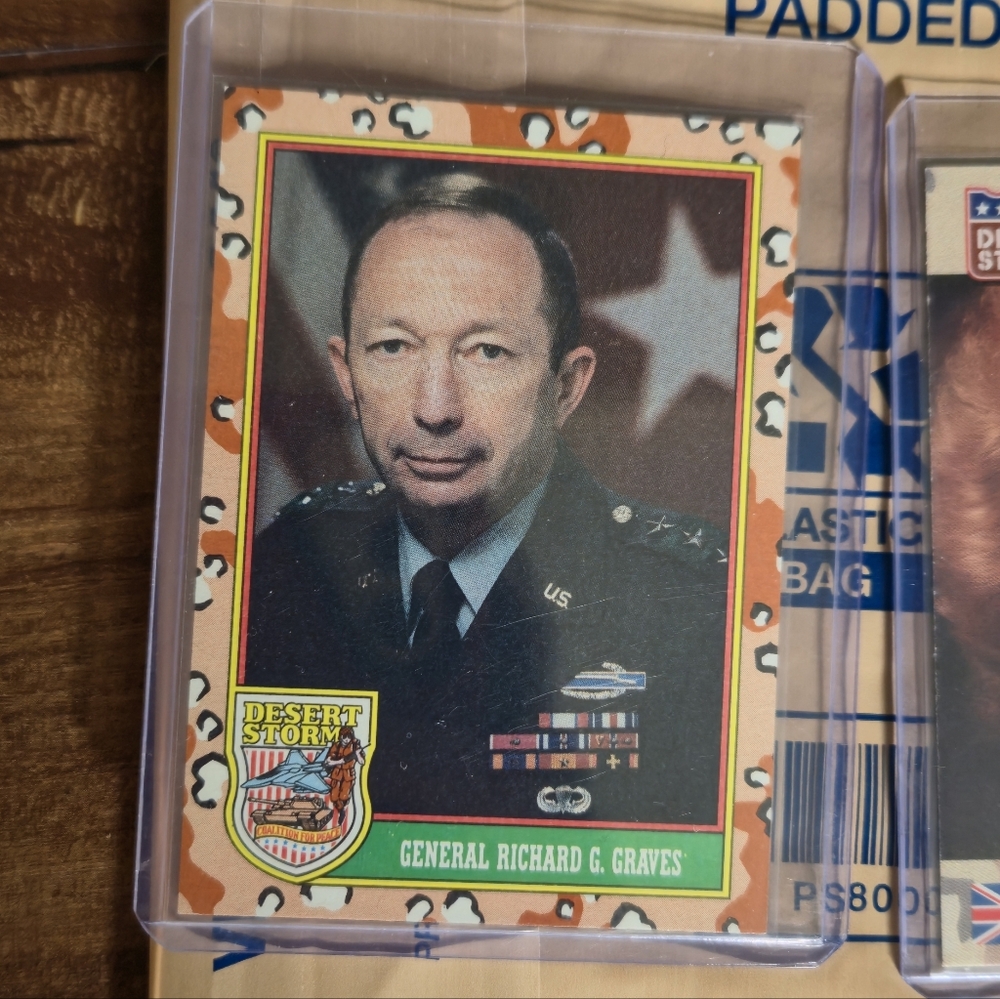 7 Topps 1991 Desert Storm War Cards Including Graded Card - Picture 6 of 15